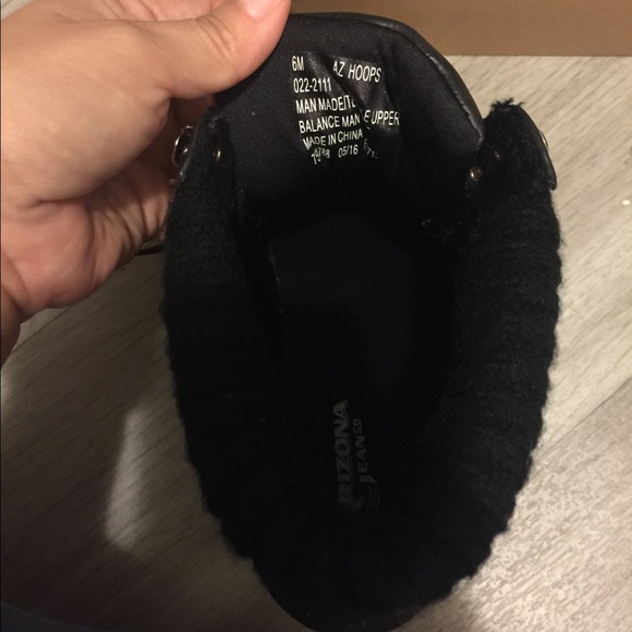 Black woman’s shoes - Picture 4 of 4